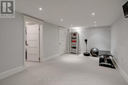 359 Camelot Court, Burlington, ON - Indoor Photo Showing Other Room