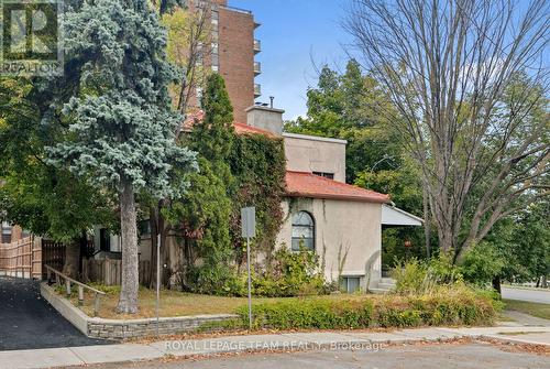 334 Queen Elizabeth Drive, Ottawa, ON - Outdoor