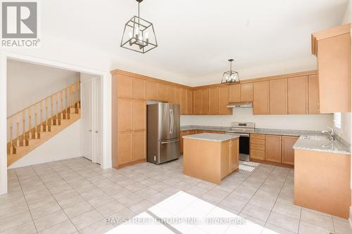 3127 Streamwood Pass, Oakville, ON - Indoor Photo Showing Kitchen