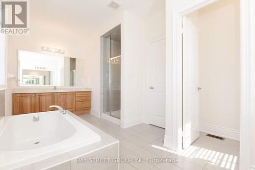 3127 Streamwood Pass, Oakville, ON - Indoor Photo Showing Bathroom