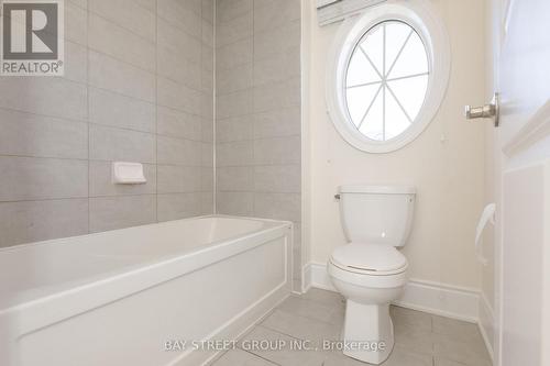 3127 Streamwood Pass, Oakville, ON - Indoor Photo Showing Bathroom