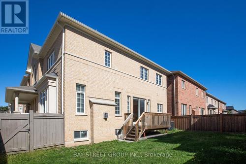 3127 Streamwood Pass, Oakville, ON - Outdoor