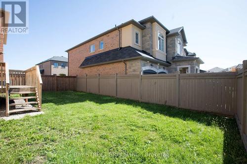 3127 Streamwood Pass, Oakville, ON - Outdoor