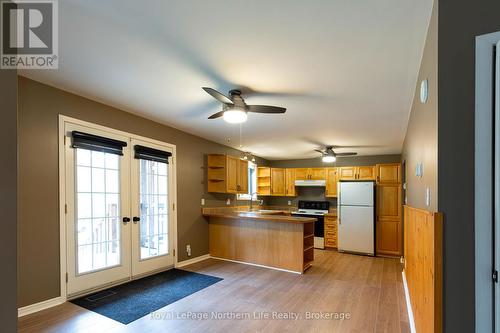 566 Deer Lake Road, Parry Sound Remote Area (Lount), ON - Indoor Photo Showing Kitchen