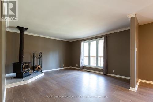 566 Deer Lake Road, Parry Sound Remote Area (Lount), ON - Indoor Photo Showing Other Room