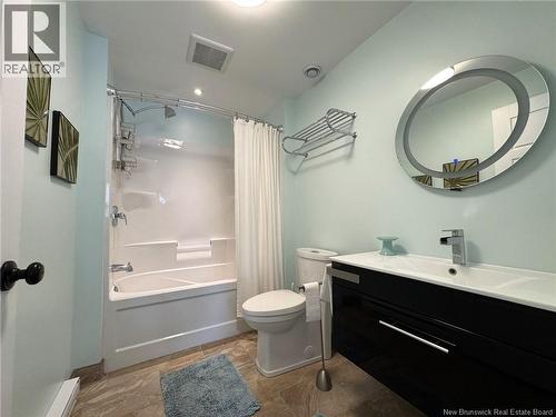 204 Ledge Road, Dufferin, NB - Indoor Photo Showing Bathroom