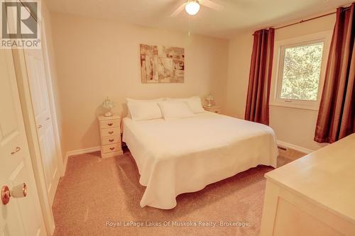 63 Florence Street W, Huntsville (Chaffey), ON - Indoor Photo Showing Bedroom