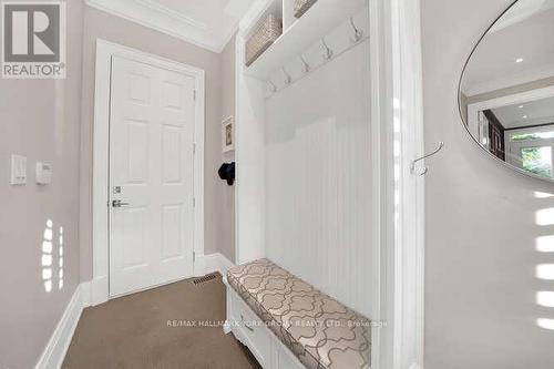 82 Elizabeth Grove, King, ON - Indoor Photo Showing Other Room