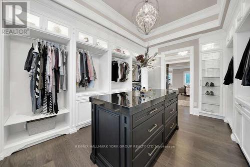 82 Elizabeth Grove, King, ON - Indoor