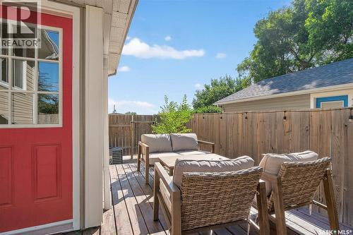 1116 Hochelaga Street W, Moose Jaw, SK - Outdoor With Exterior