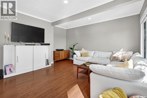 1116 Hochelaga Street W, Moose Jaw, SK - Indoor Photo Showing Living Room