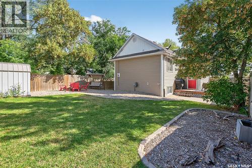 1116 Hochelaga Street W, Moose Jaw, SK - Outdoor