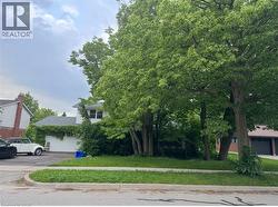 46 BIRCHCLIFF Avenue  Kitchener, ON N2M 4V6