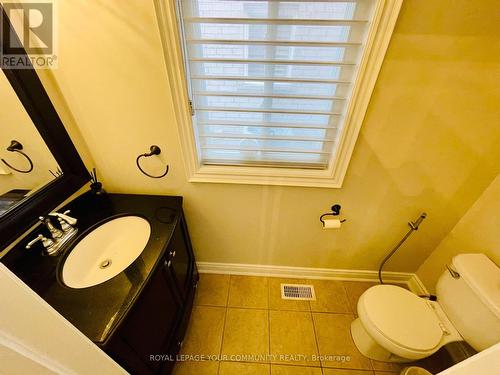 (Upper) - 996 Booth Avenue, Innisfil, ON - Indoor Photo Showing Bathroom