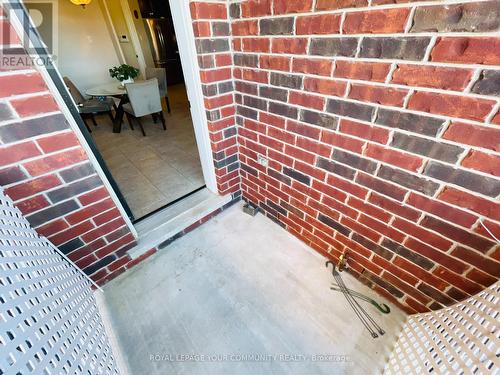 (Upper) - 996 Booth Avenue, Innisfil, ON - Indoor Photo Showing Other Room