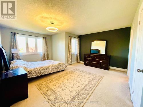 (Upper) - 996 Booth Avenue, Innisfil, ON - Indoor Photo Showing Bedroom