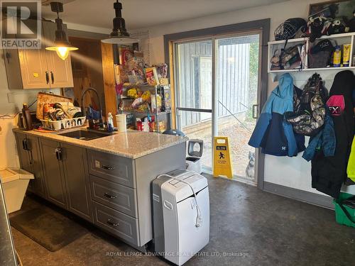 73 Alice Street, Smiths Falls, ON - Indoor