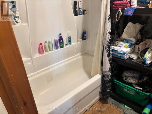 73 Alice Street, Smiths Falls, ON - Indoor Photo Showing Bathroom