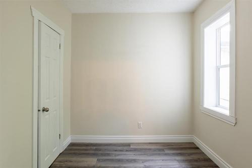644 Mountain Avenue, Winnipeg, MB - Indoor Photo Showing Other Room