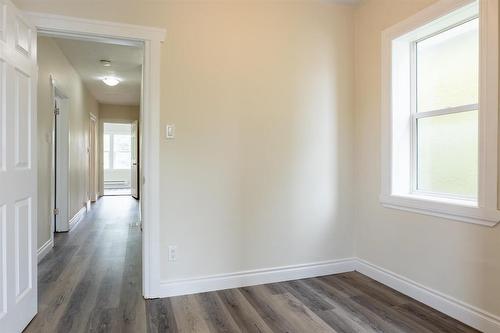 644 Mountain Avenue, Winnipeg, MB - Indoor Photo Showing Other Room