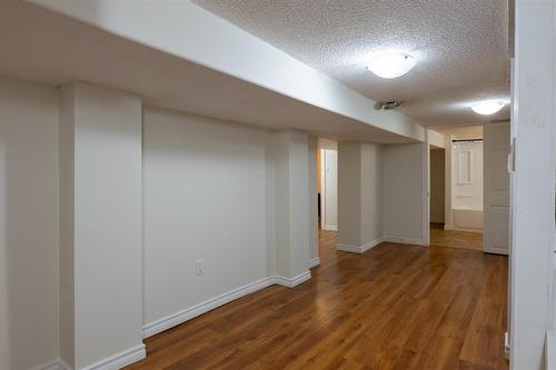 644 Mountain Avenue, Winnipeg, MB - Indoor Photo Showing Other Room