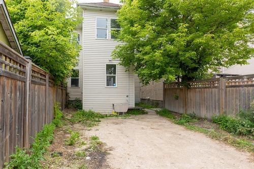 644 Mountain Avenue, Winnipeg, MB - Outdoor With Exterior