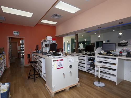 421 Victoria Avenue E, Thunder Bay, ON 