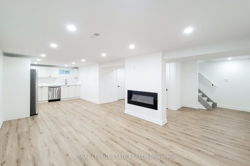 53 Winchester Boulevard, Hamilton, ON - Indoor