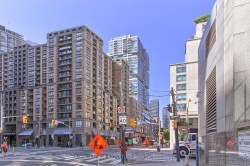 618-199 Richmond Street W Toronto, ON M5V 0H4