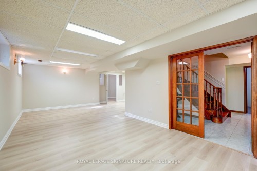4 Ruth Court, Whitchurch-Stouffville, ON - Indoor Photo Showing Other Room