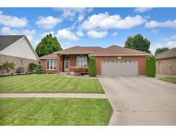 75 HENRY O' Way  Chatham, ON N7L 5M6