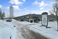 H-250 Boul. Ford  Châteauguay, QC J6J 4Z2