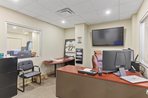 Bureau - H-250 Boul. Ford, Châteauguay, QC - Indoor