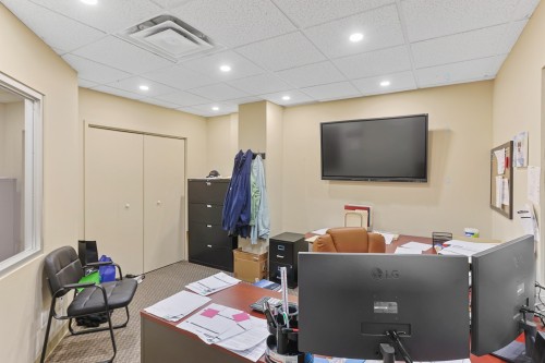 Bureau - H-250 Boul. Ford, Châteauguay, QC - Indoor