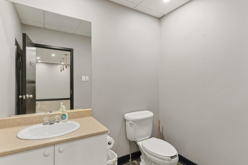 Salle d'eau - H-250 Boul. Ford, Châteauguay, QC - Indoor Photo Showing Bathroom