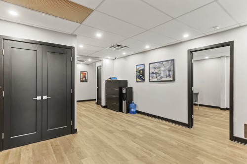 Hall d'entrée/Vestibule - H-250 Boul. Ford, Châteauguay, QC - Indoor