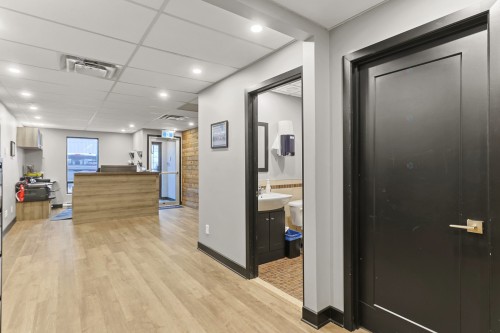 Hall d'entrée/Vestibule - H-250 Boul. Ford, Châteauguay, QC - Indoor Photo Showing Other Room