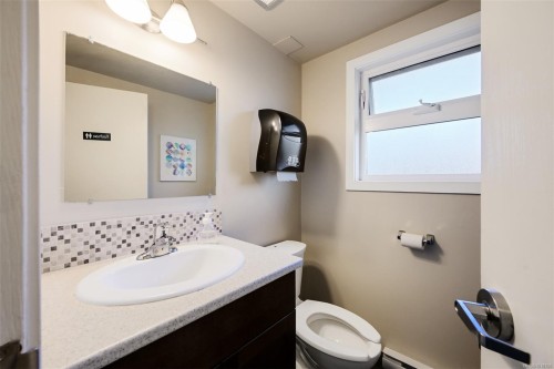 941 Kings Rd, Victoria, BC 