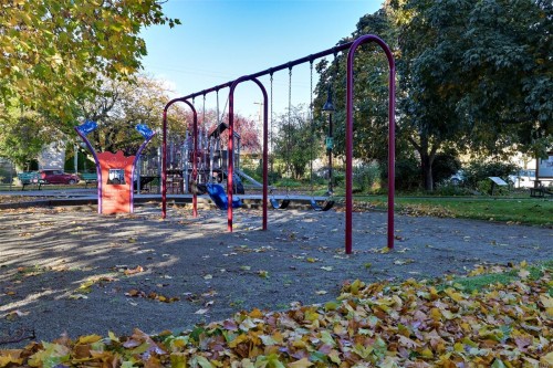 941 Kings Rd, Victoria, BC 