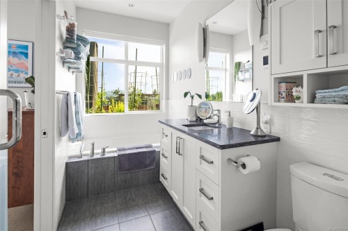 6303 Riverstone Dr, Sooke, BC 