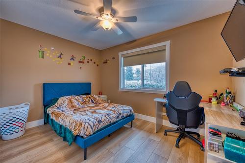 1501 15Th Avenue, Vernon, BC - Indoor Photo Showing Bedroom