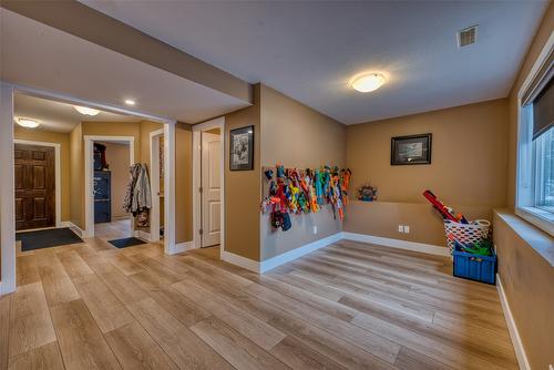 1501 15Th Avenue, Vernon, BC - Indoor Photo Showing Other Room