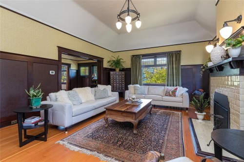 606 Niagara St, Victoria, BC 