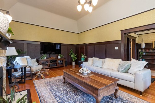 606 Niagara St, Victoria, BC 