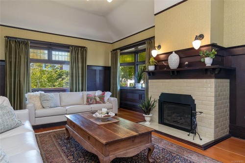606 Niagara St, Victoria, BC 
