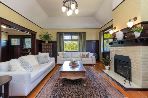 606 Niagara St, Victoria, BC 