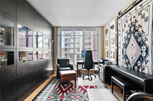 205-100 Saghalie Rd, Victoria, BC - Indoor