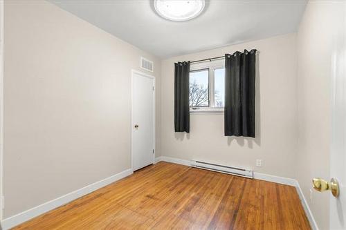 1074 Burrows Ave, Winnipeg, MB 