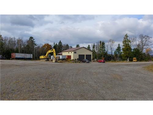 - L'Etete Rd, St George, NB 