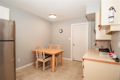 290 Renz Rd, Parksville, BC 